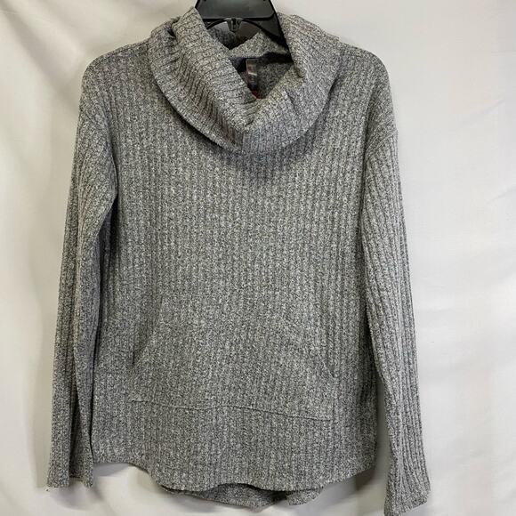 Vince Camuto Woman PS Turtleneck Gray Long Sleeve Front Pocket Pullover Sweater - Picture 1 of 7